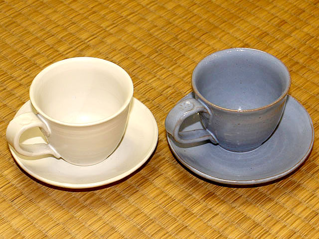 ペアコーヒーカップ＆ソーサー ブルーと白
